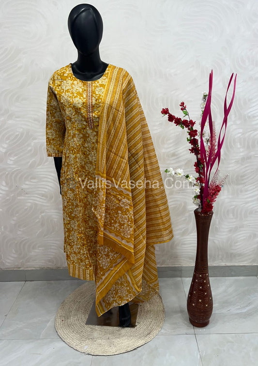Ready Made - Anarkali - Salwar, Kameez & Duppatta(3pc)- Printed Cotton - VVAS005