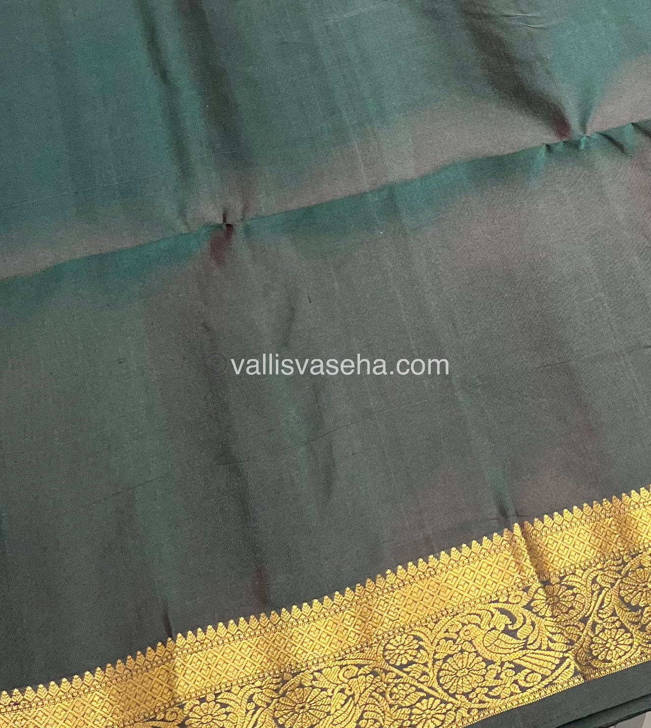 Pure Soft Silk Saree - Kanchi Border - Double Tone Manthulir Green Shade - VVPSS046