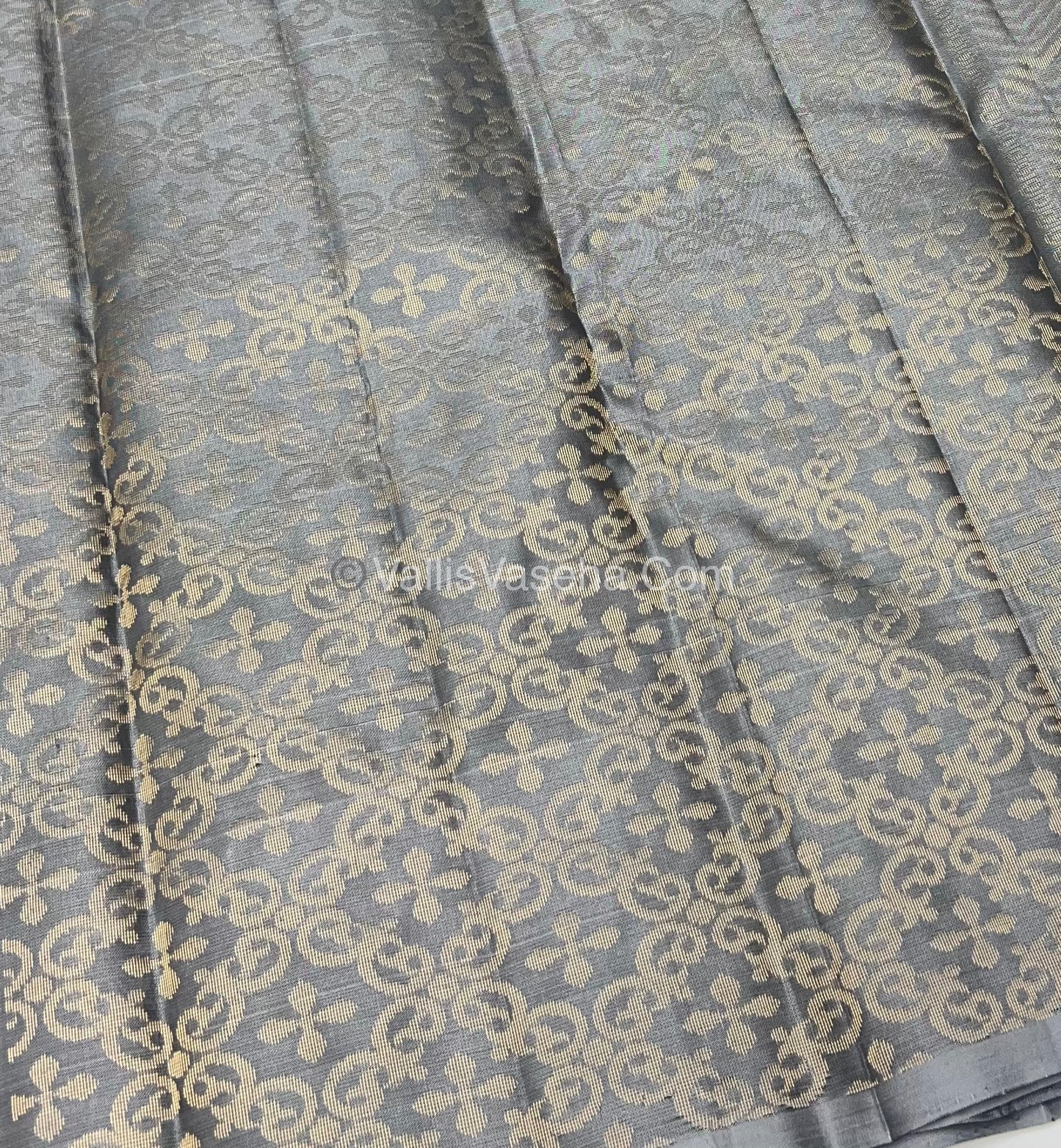 Half Mix - Pure Soft Silk Saree - VVPSS054