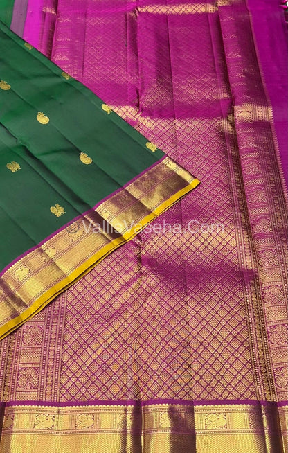 Pure Kanchipuram Silk Saree - Green with Pinkish Purple Shade - VVPS010