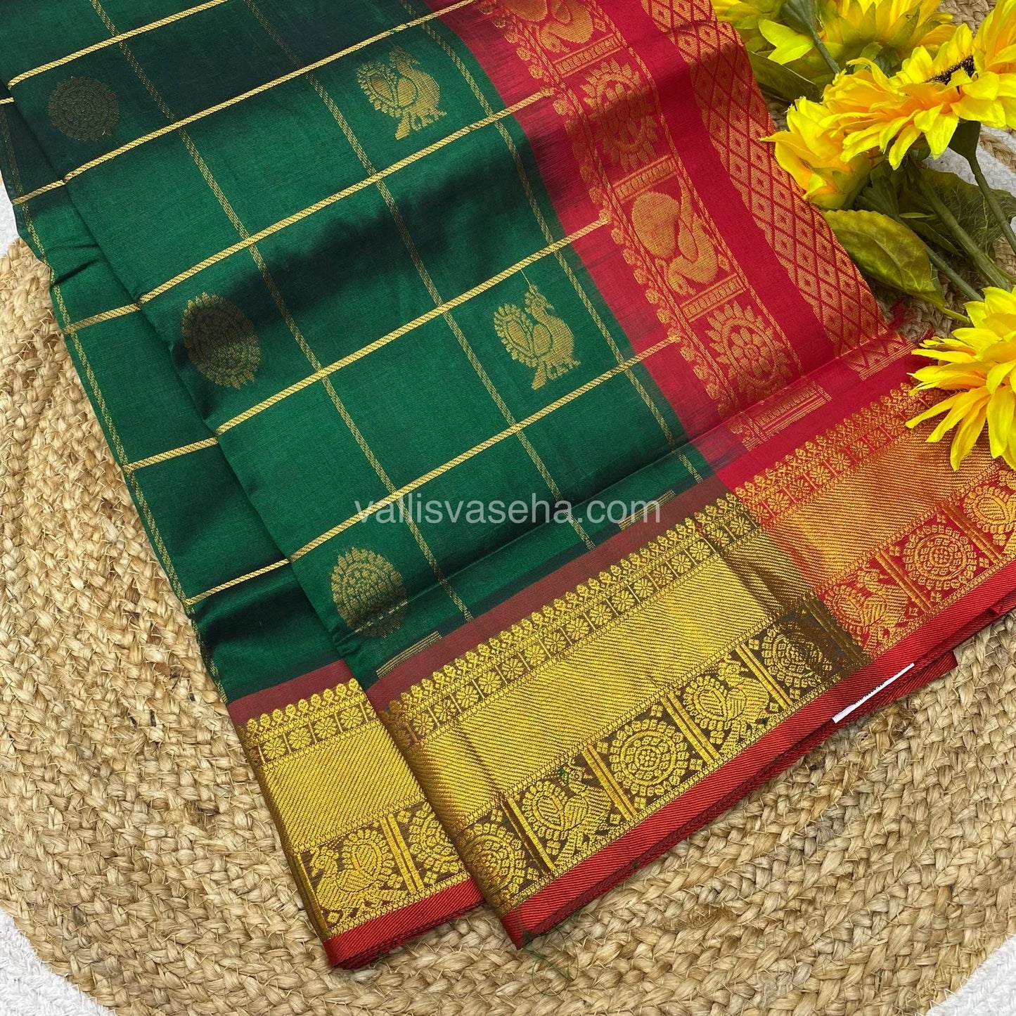 Pure Silk Cotton Saree - Mayil & Chakkaram Design - Green with Red - VVMC001