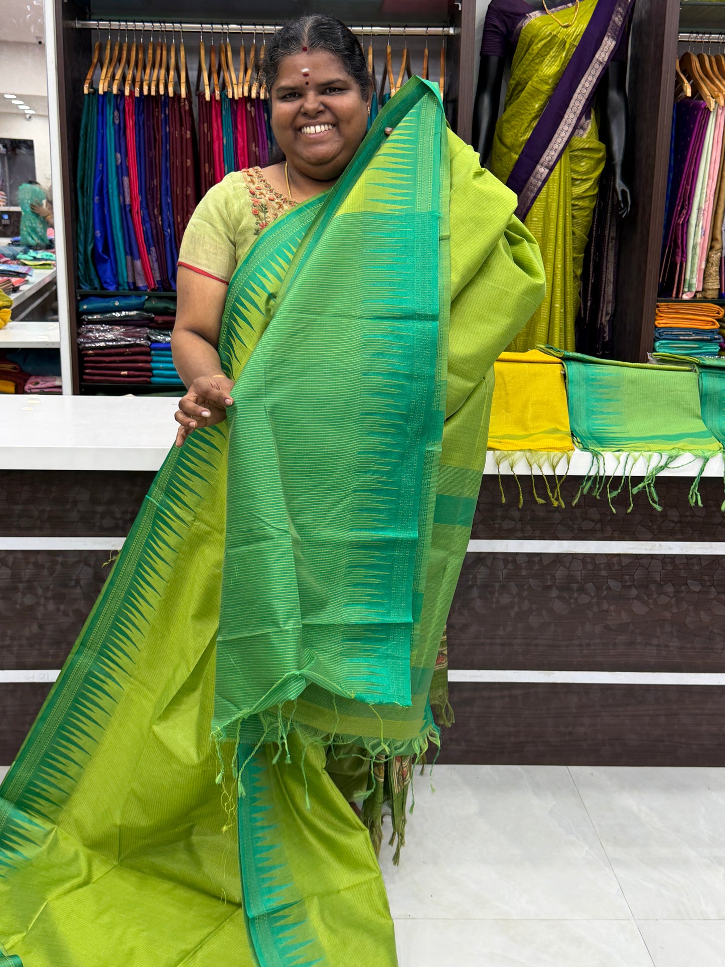 Semi Raw Silk - Green With Green Shade - VVRS007