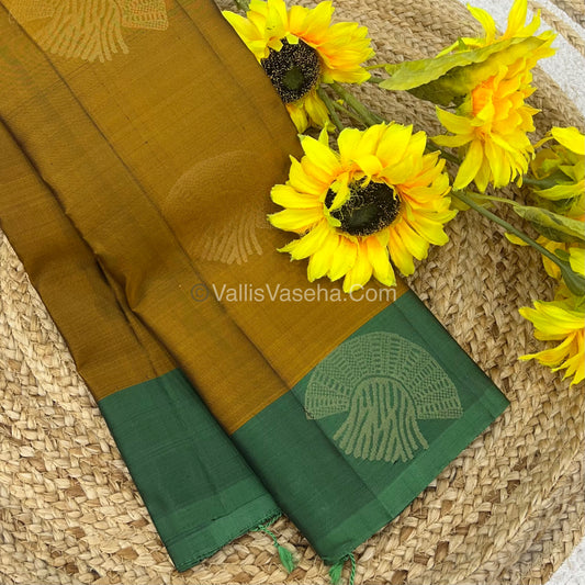 Half Mix - Pure Soft Silk Saree - VVPSS030