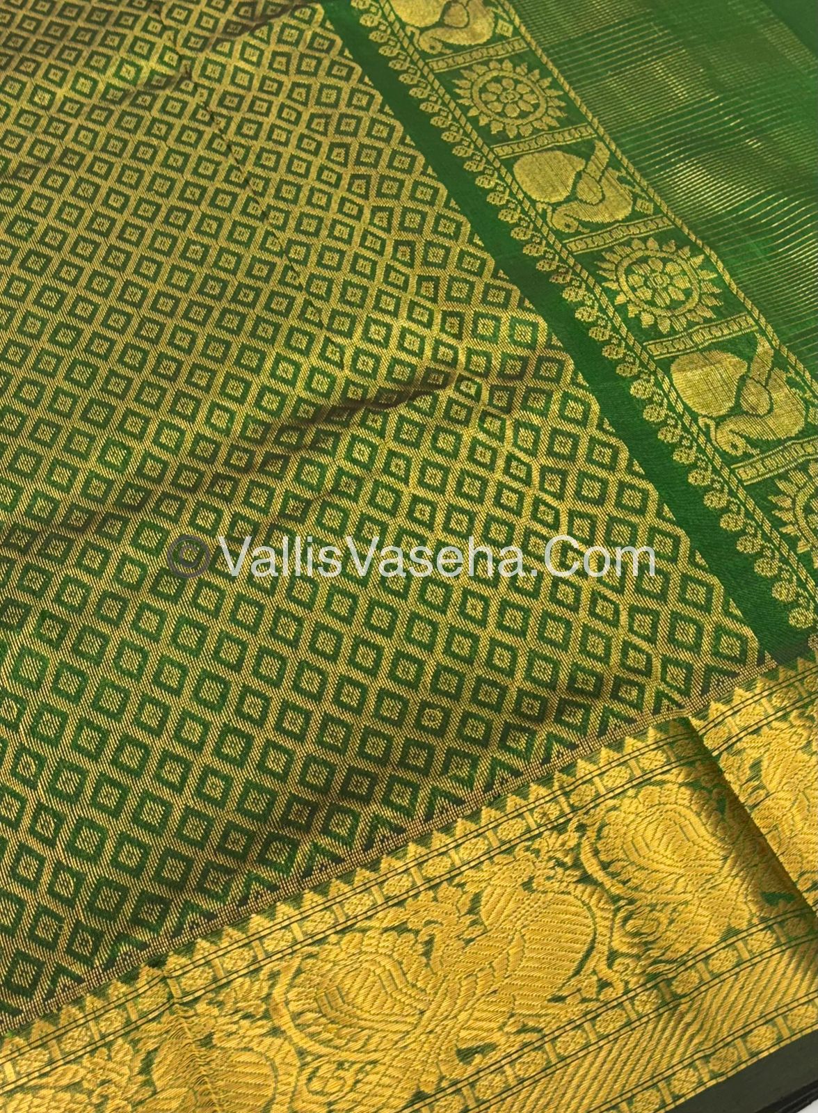 Pure Silk Cotton Saree - Vairavoosi checks - Mayil & Chakkaram - Green Shade - VVMCV001