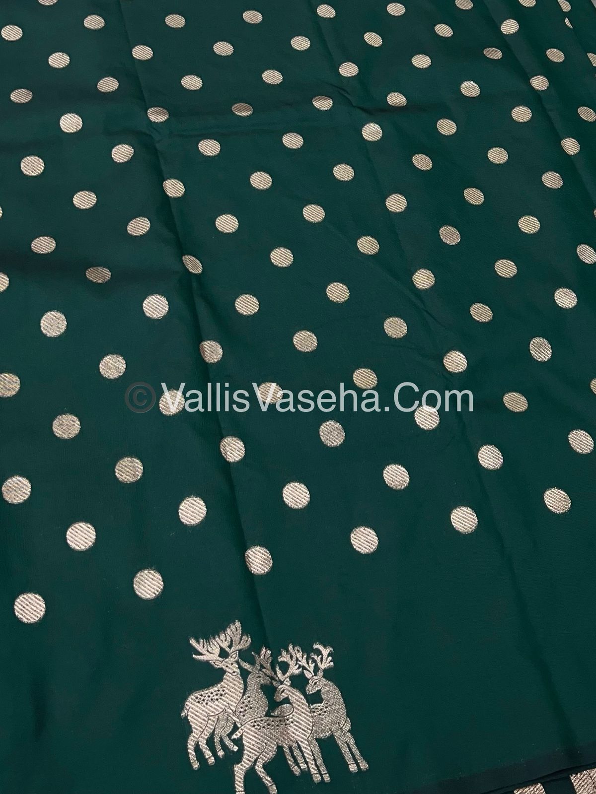 Semi Soft Silk - Deer Butta Border - Green Shade -VVSSS017