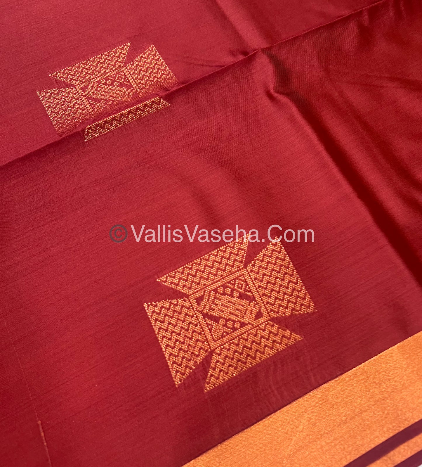 40% less - Offer Saree - Semi Soft Silk Saree - VVDS003
