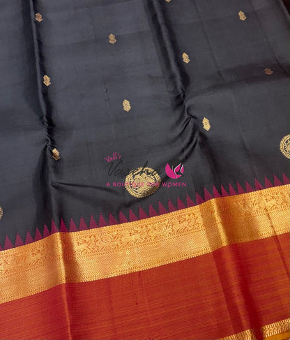 Pure Vintage Korvai Kanchipuram Silk Saree - Black & Dual Tone Orange Combo - VVPS047