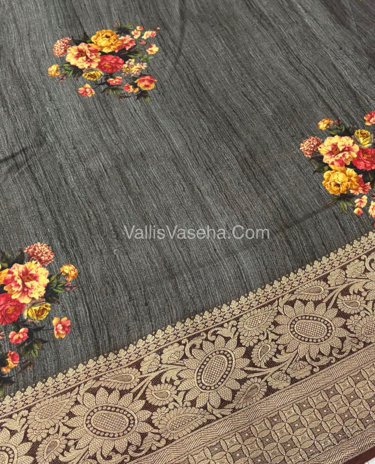 40% less - Offer Saree - Semi Dola Silk Saree - VVDS006