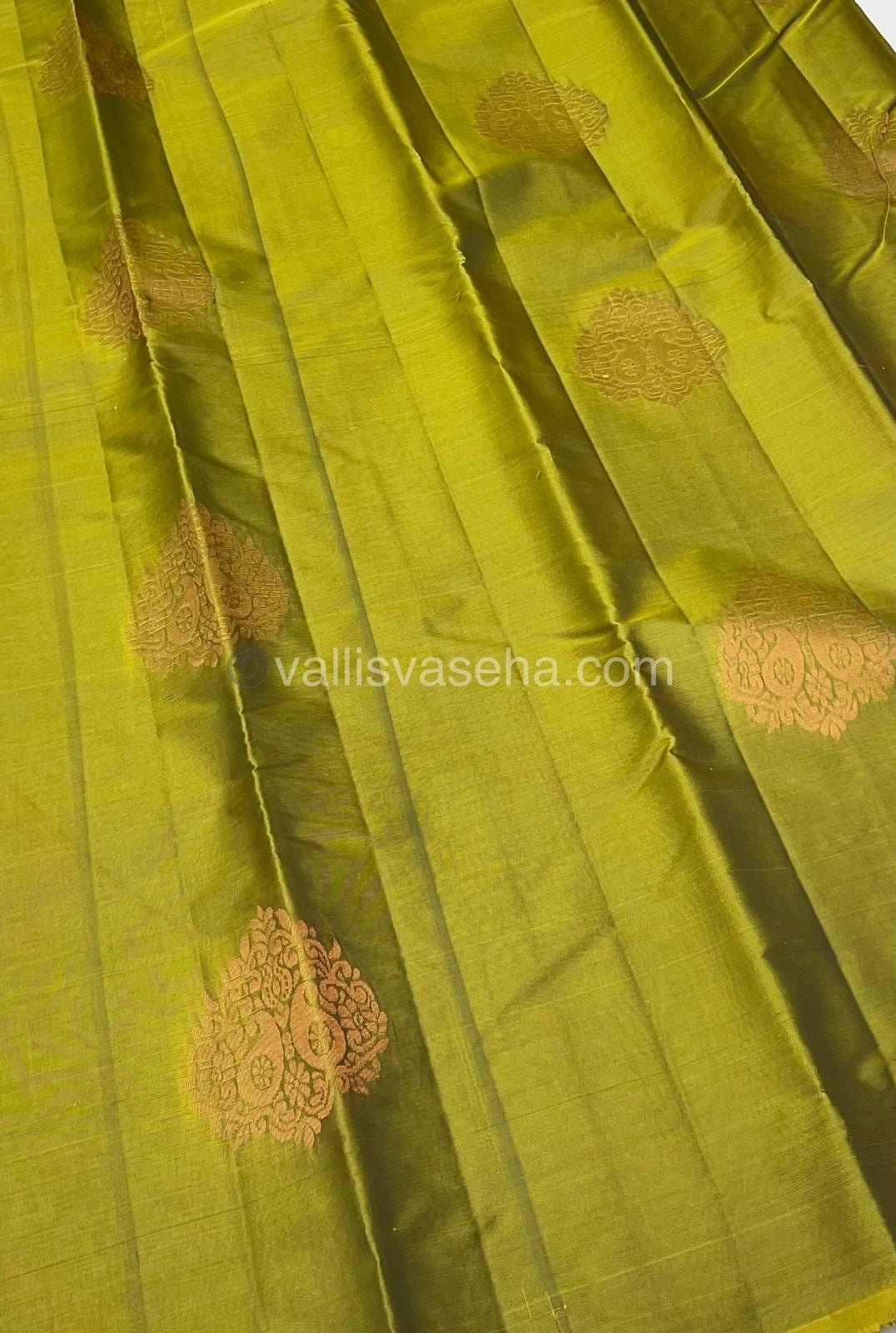 Half Mixed - Pure Soft Silk Saree - Light Weight - Green with Peachish Orange shade - VVPSS026