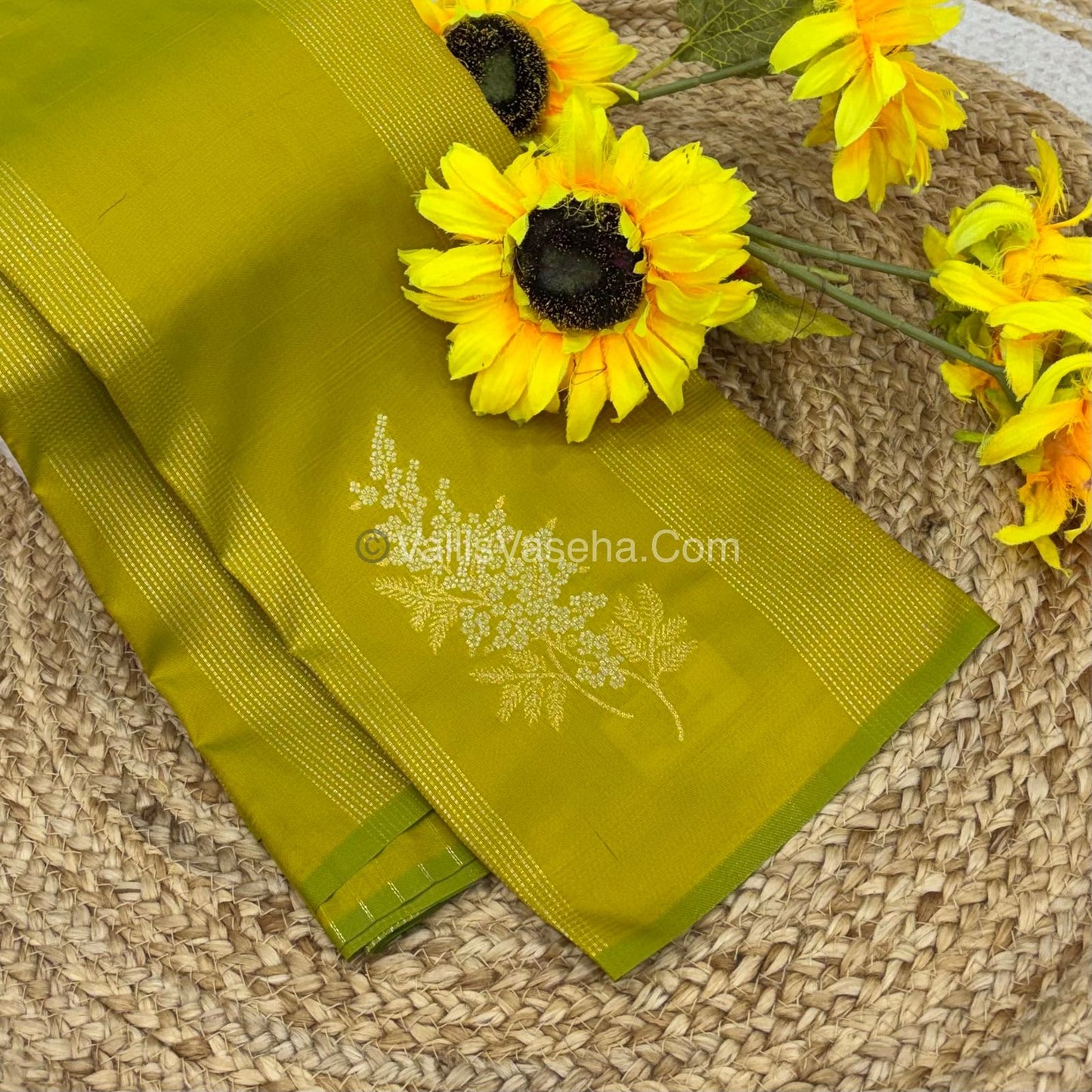 Semi Soft Silk - Border less - Lemon Green Shade -VVSSS026