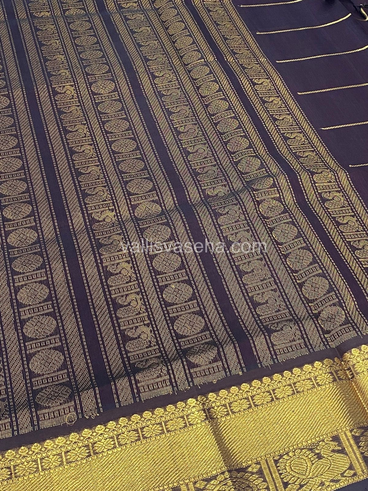 Pure Silk Cotton Saree - Mayil & Chakkaram Design - Red With Maroon & Brown - VVMC001