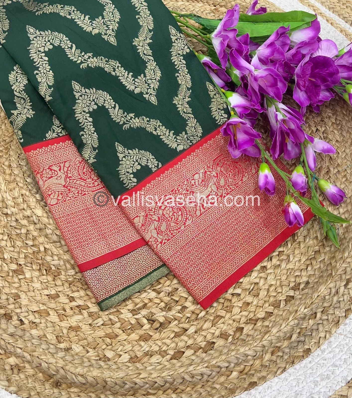 Semi Kanchi Silk - Green & Red Shade  - VVSKS004