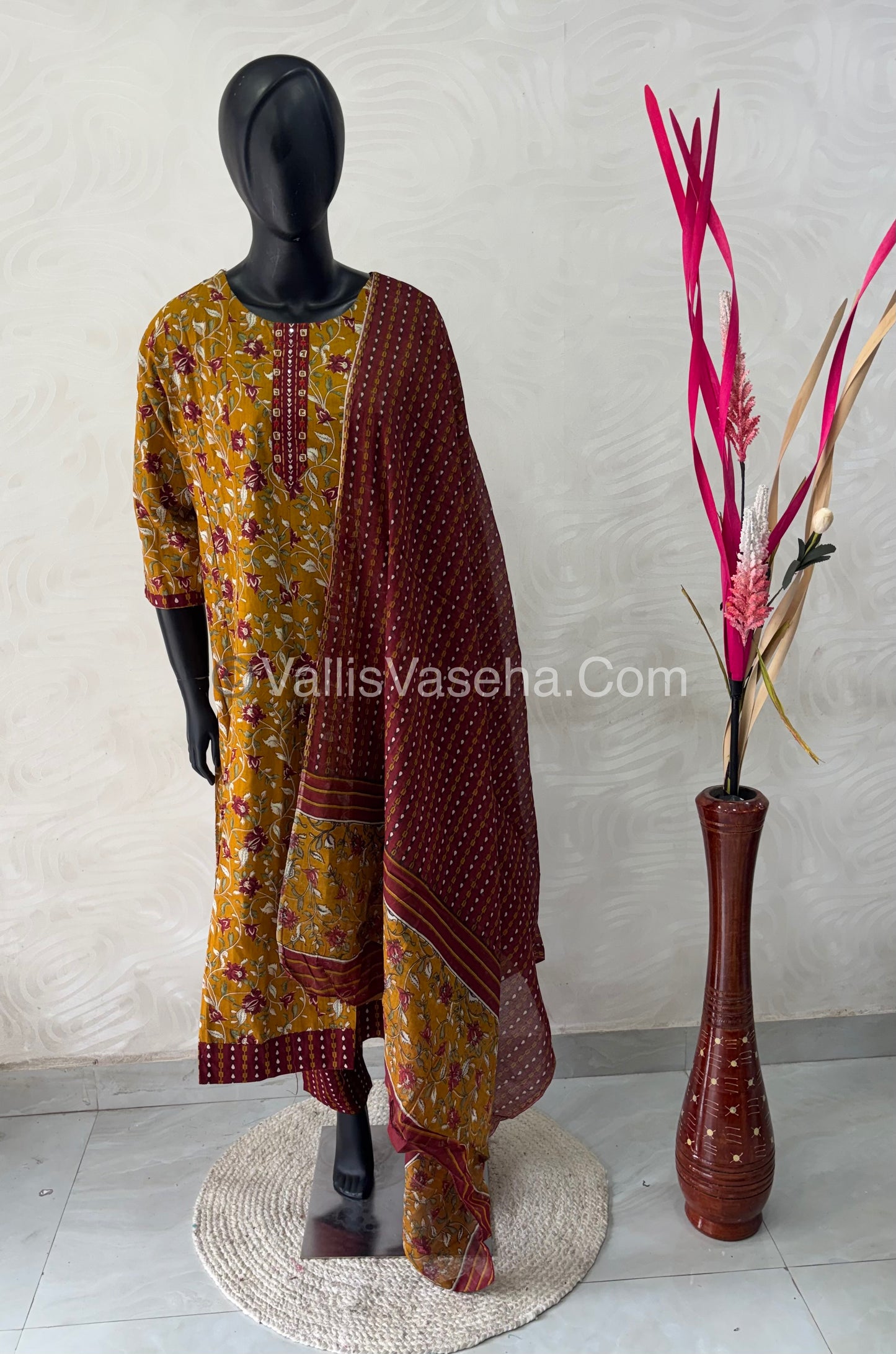 Ready Made - Anarkali - Salwar, Kameez & Duppatta(3pc)- Printed Cotton - VVAS006