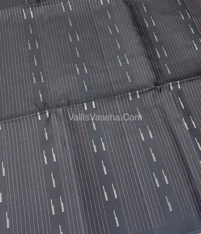 Pure Soft Silk Saree - Antique Zari - Border Less - Black - VVPSS037