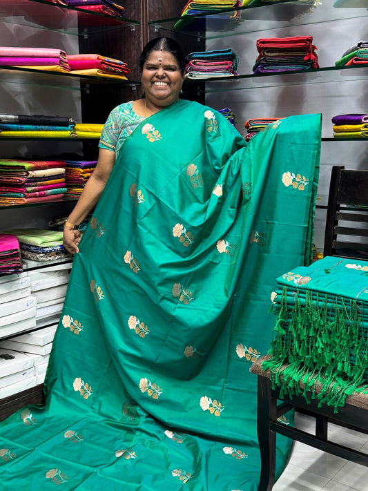 Semi Soft Silk - Border less - Peacock Green / Sea Green - VVSSS007