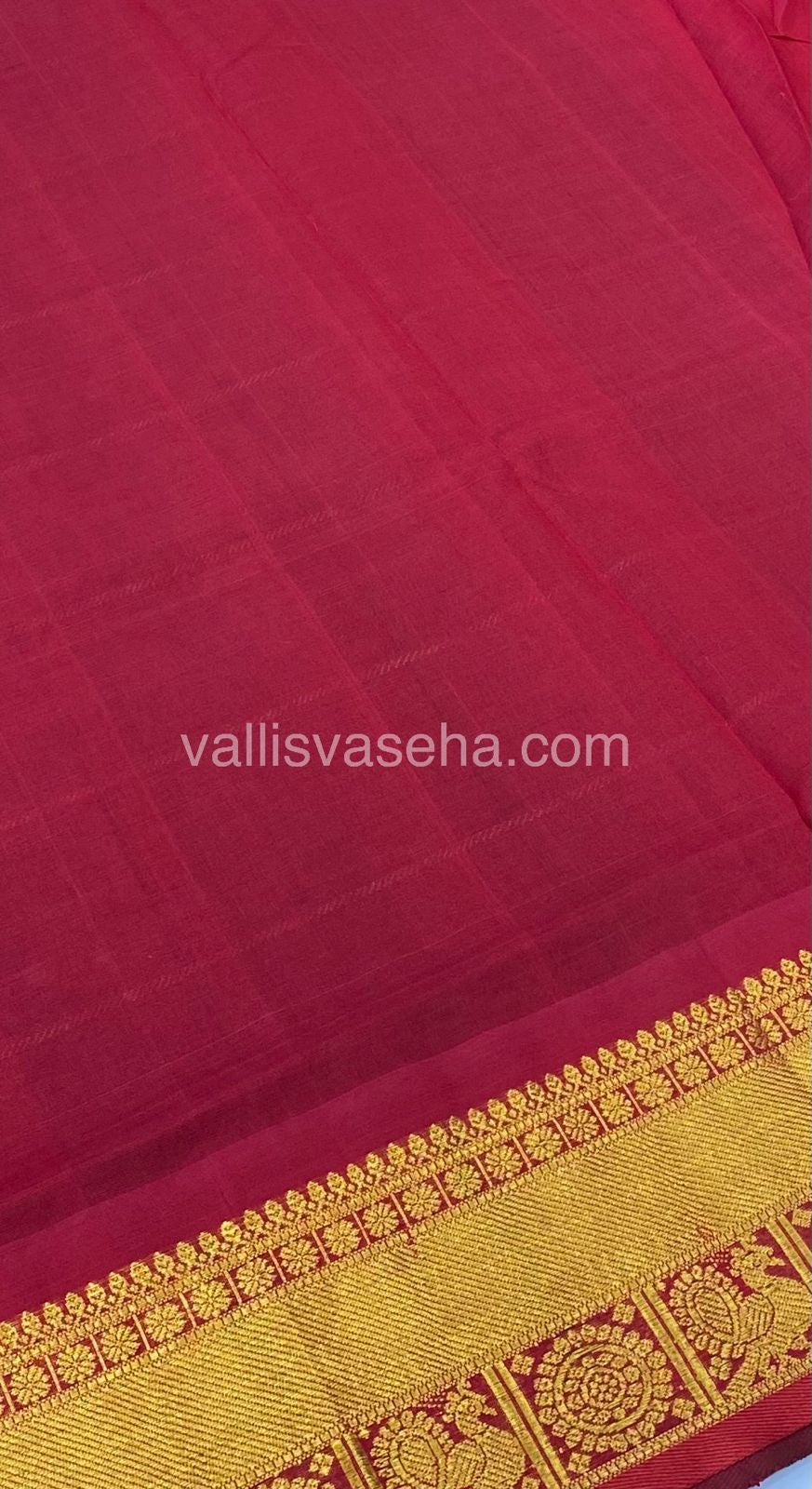 Pure Silk Cotton Saree - Mayil & Chakkaram Design - Green with Red - VVMC001