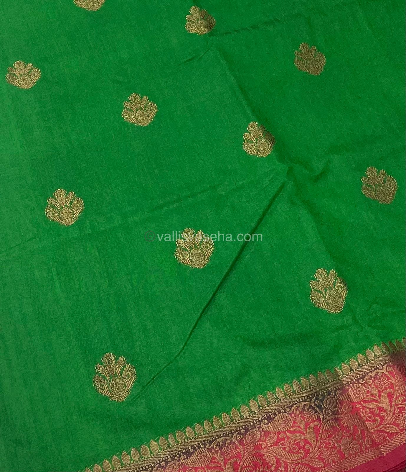 Bamboo Silk Saree - Green with Red Shade - VVBSS001