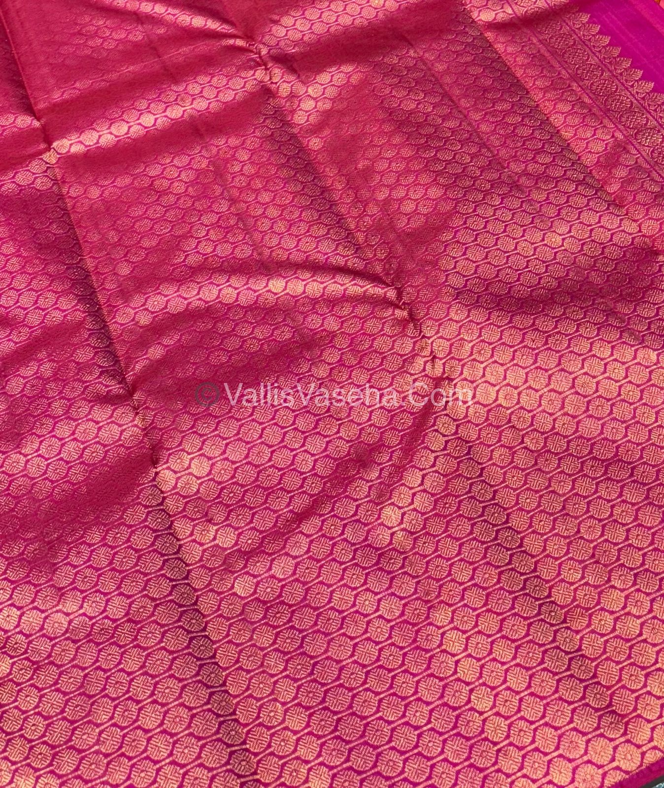 Pure Kanchipuram Silk Saree - Pazhum Pazhamum Checks - VVPS006