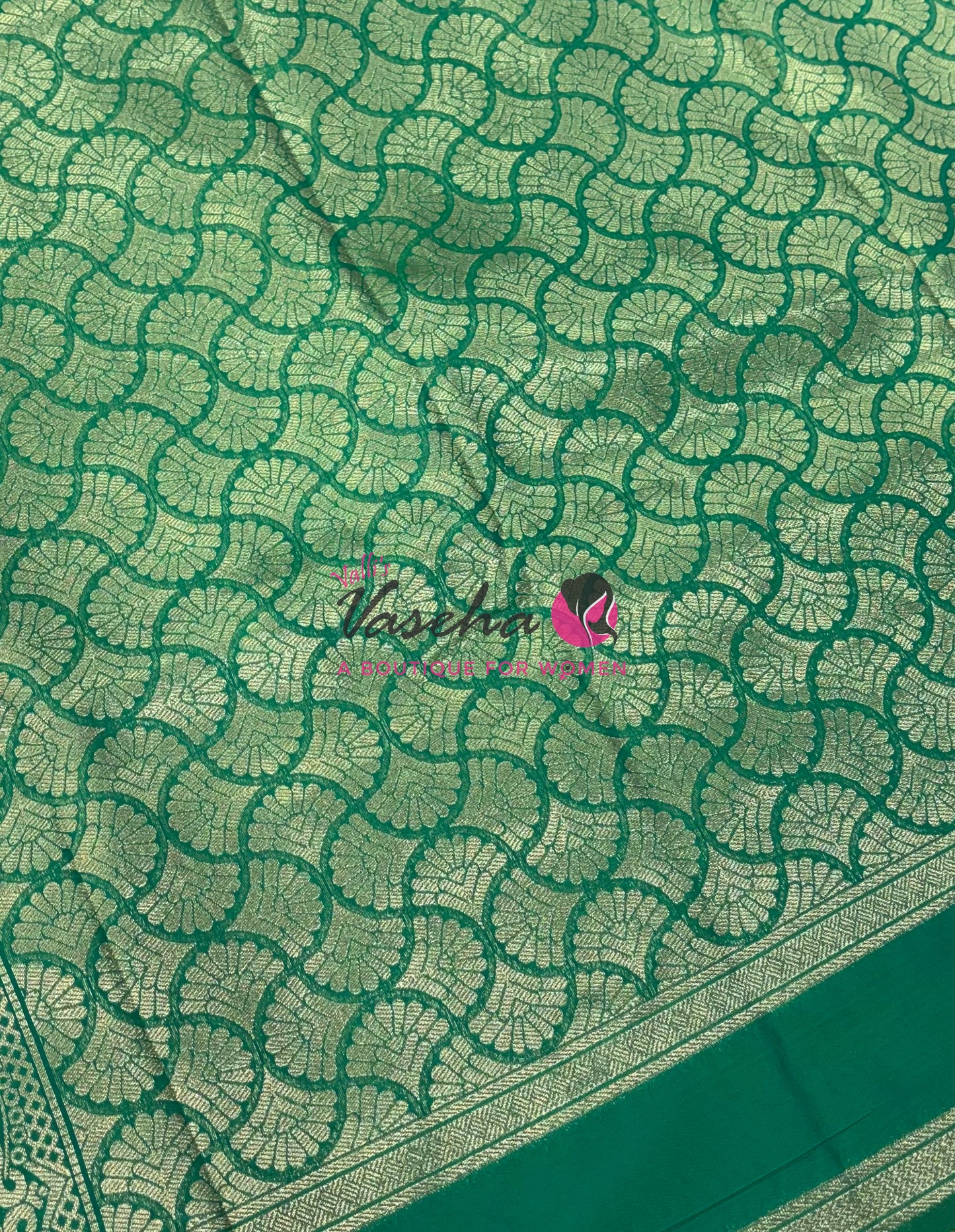Semi Soft Silk - Lemon Green With Green - VVSSS035