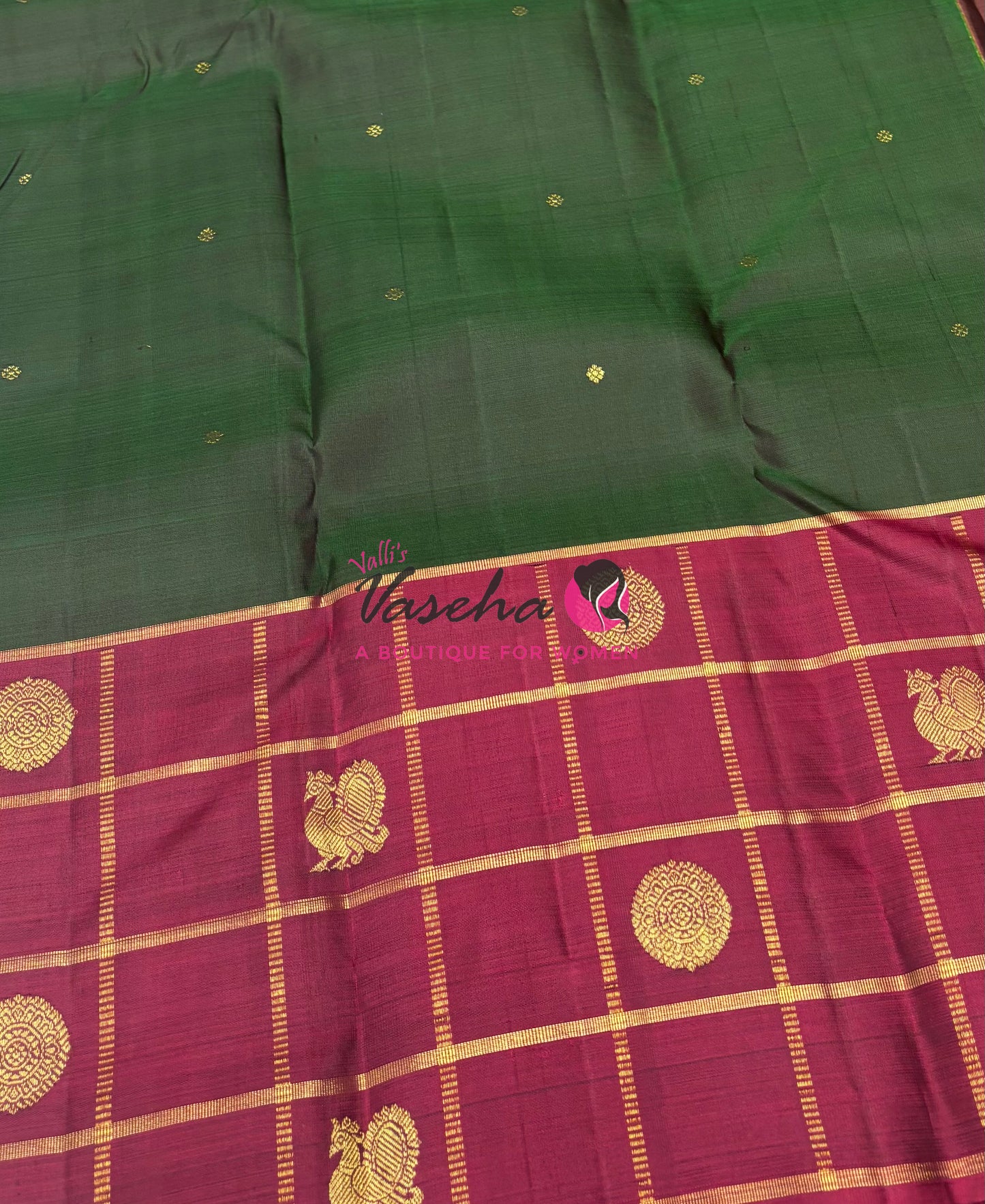 Pure Kanchipuram Silk Saree - Green & Maroon Combo - VVPS027