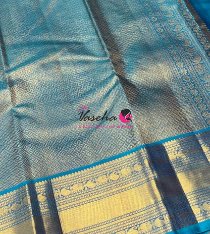 Pure Kanchipuram Silk Saree - Vairavoosi Design  - Violetish Blue & Blue Combo - VVPS059