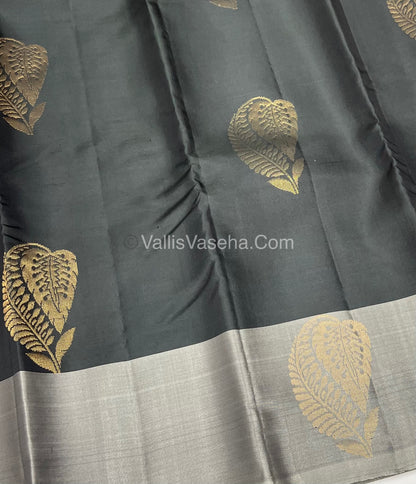 Half Mix - Pure Soft Silk Saree - VVPSS054