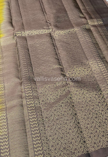 Half Mix - Pure Soft Silk Saree - VVPSS030