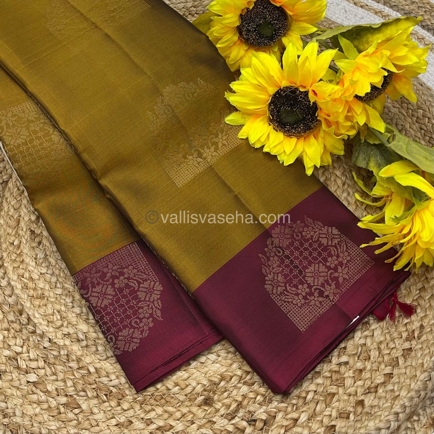 Half Mix - Pure Soft Silk Saree - VVPSS030