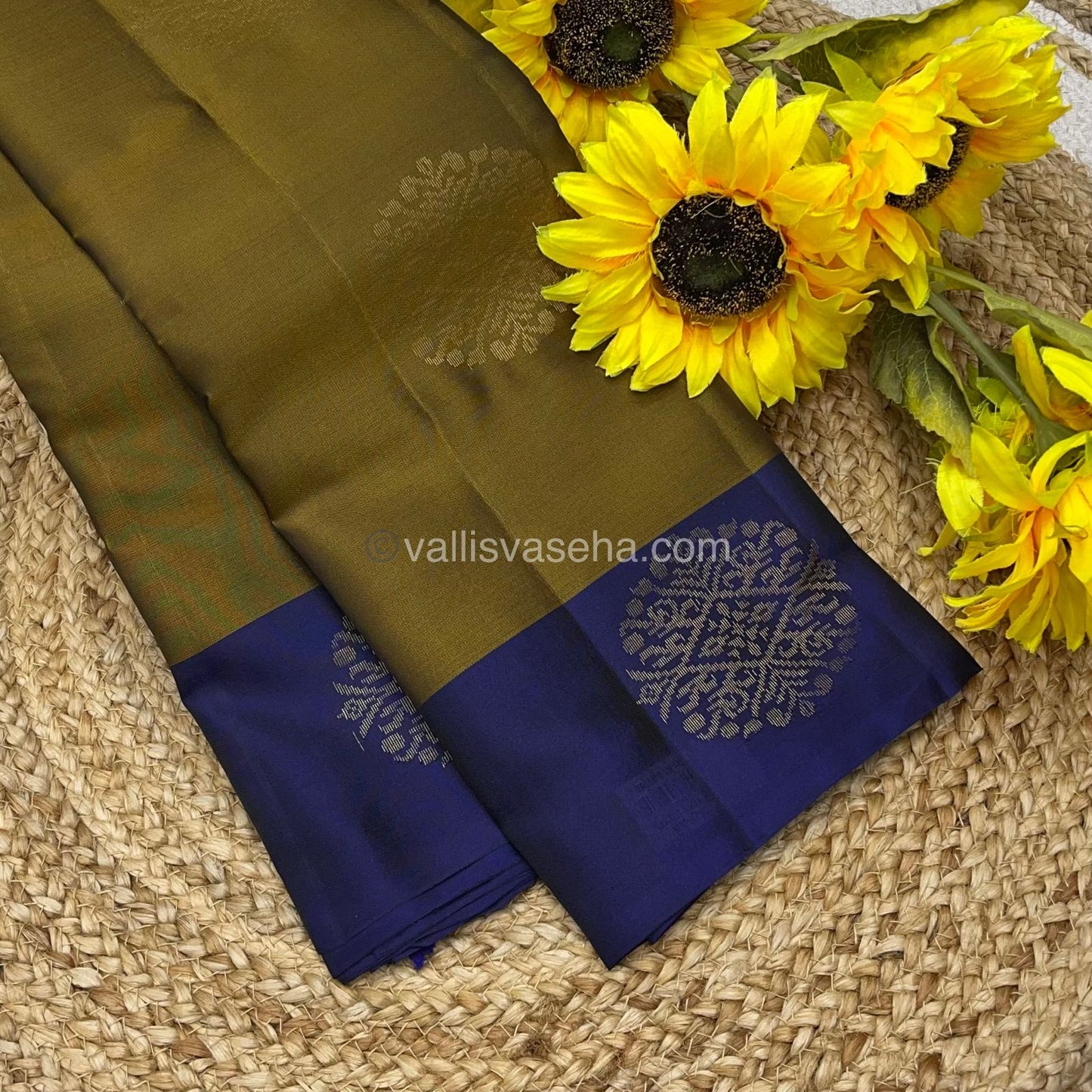 Half Mix - Pure Soft Silk Saree - VVPSS030