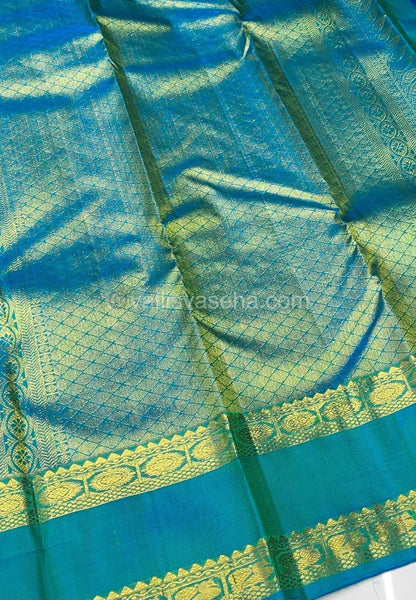 Pure Kanchipuram Silk Saree - Lovely Apple Green (Lemon Green) with Blue - Retta Petta Border - VVPS008