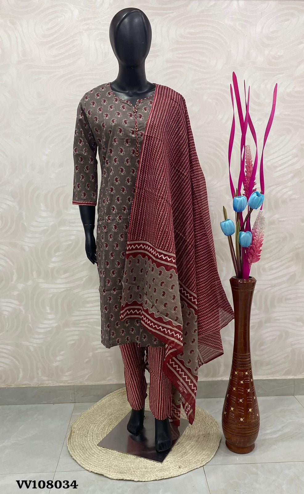 Ready Made - Salwar, Kameez & Duppatta(3pc) -Ajrakh Print - VV108034