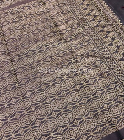 Half Mix - Pure Soft Silk Saree - VVPSS049