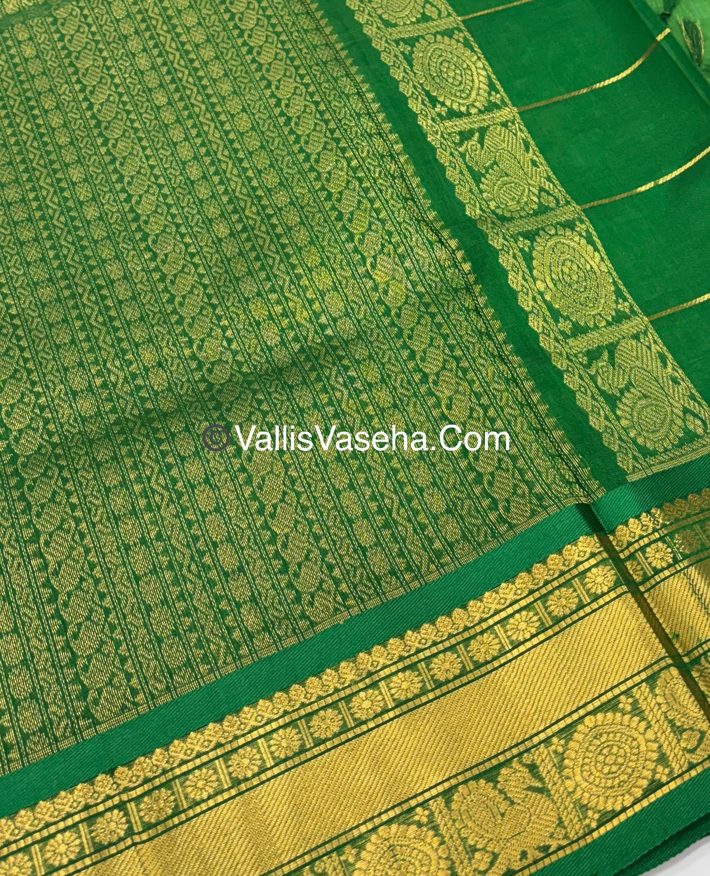 Pure Silk Cotton Saree - Mayil & Chakkaram Design - Pista Green  With Green Shade - VVMC001