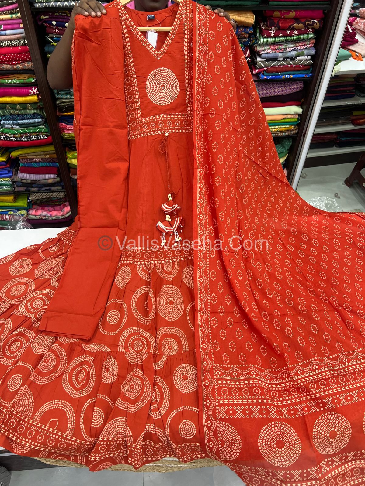 Anarkali - Ornagish Rust Shade - Salwar, Kameez & Duppatta(3pc)- Fancy Cotton - VVRAS001
