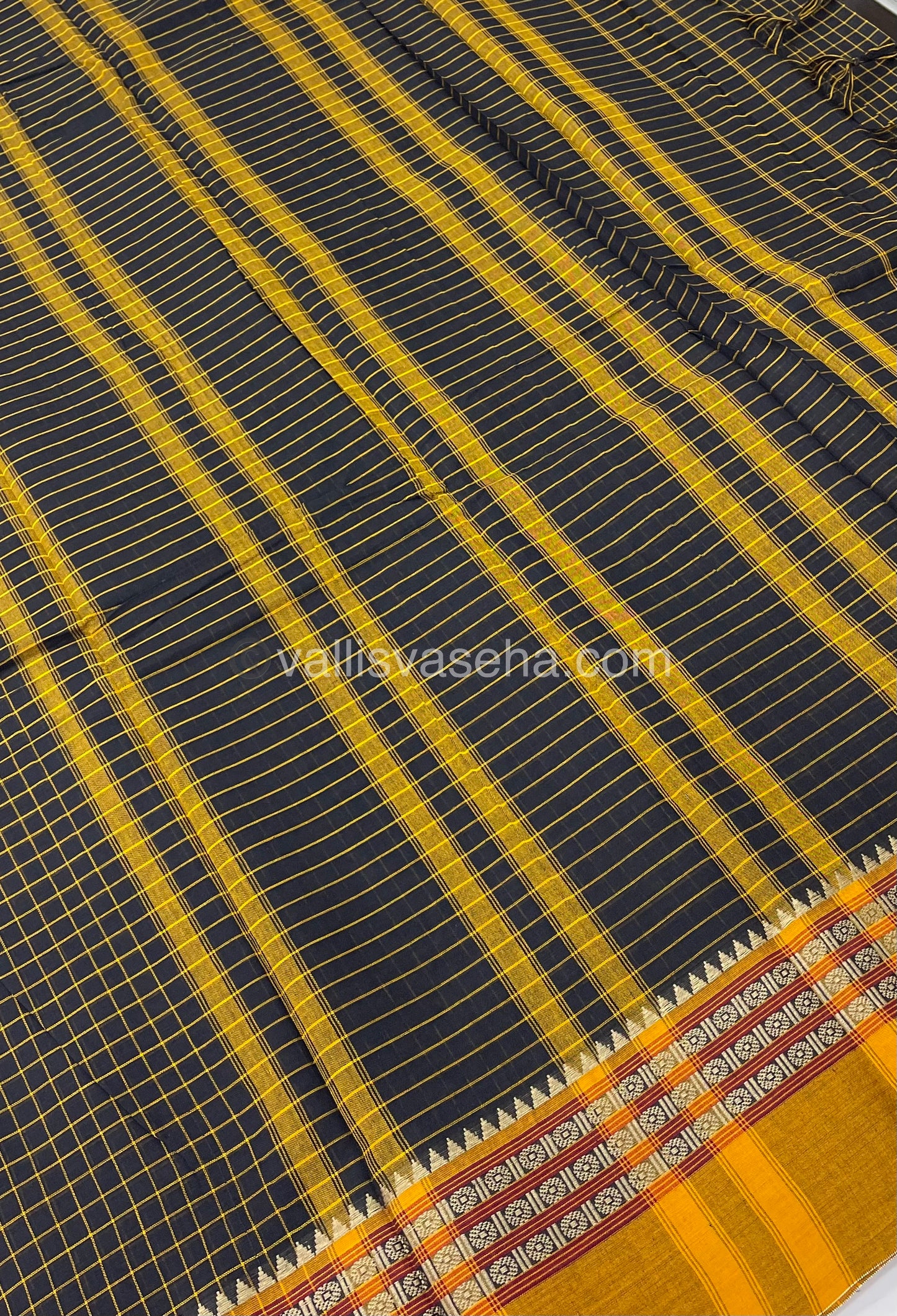 Narayanapet Mercerised Cotton Saree - All Over Checks Pattern-VVNMC001