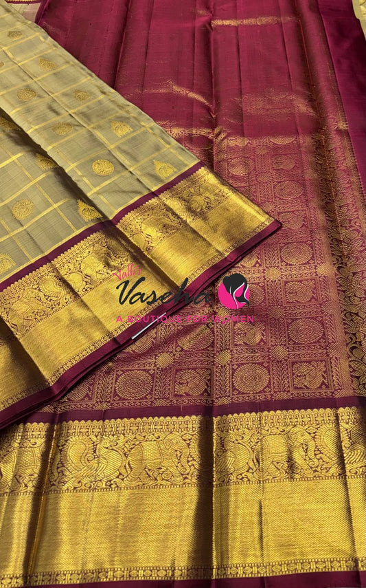 Pure Kanchipuram Silk Saree - Greyish & Maroon Combo - VVPS025