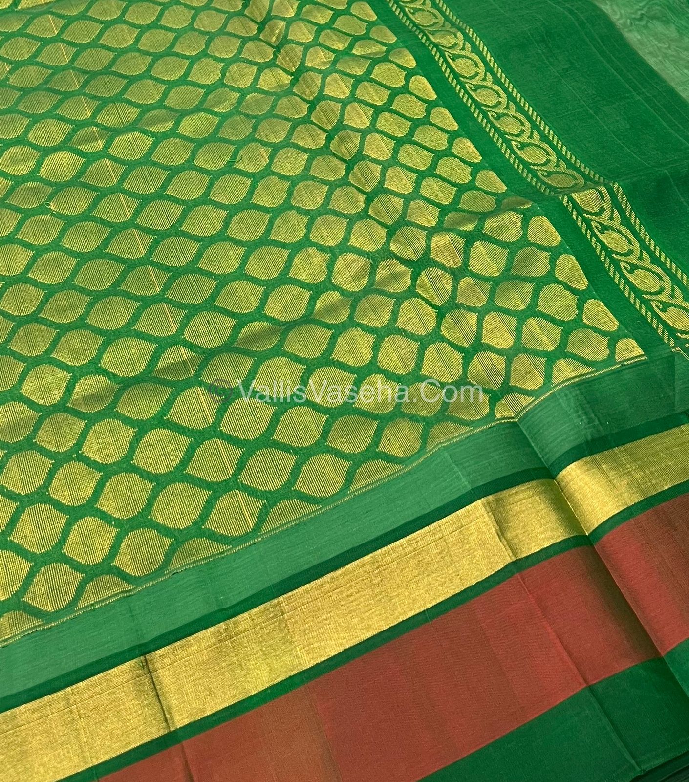 Pure Korvai Silk Cotton Saree - Light Pink With Green Shade Temple border - VVKSC001
