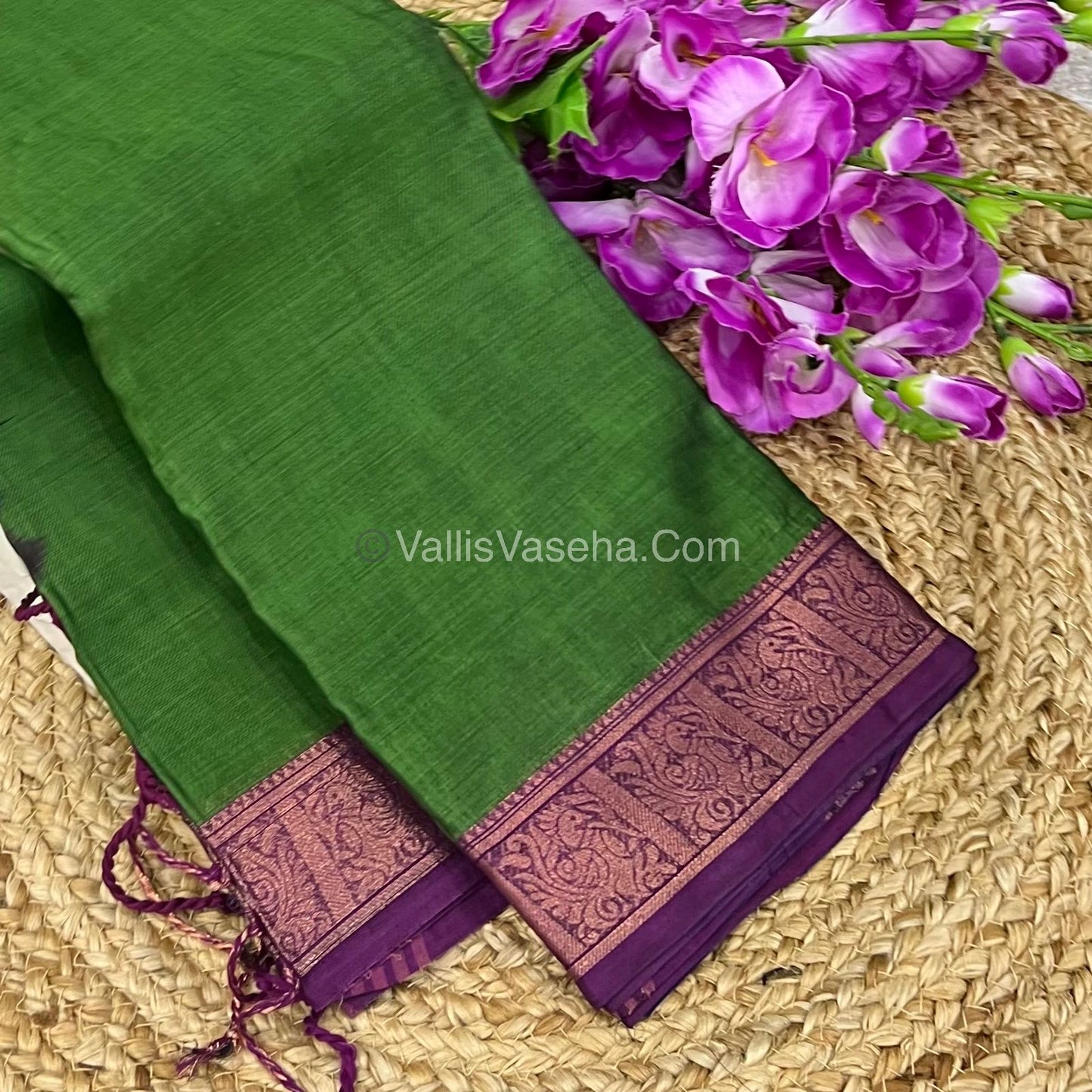 Dhaka Cotton Saree - VVDCS001