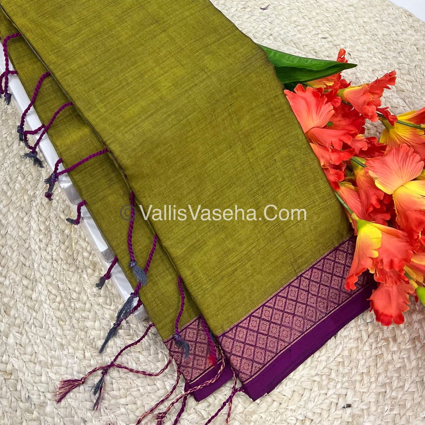 Dhaka Cotton Saree - VVDCS002