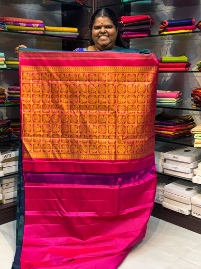 Pure Kanchipuram Silk Saree - Borderless- Peacock Double tone Greenish Blue with Pink combo - VVPS005