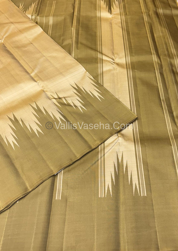 Pure Kanchipuram Silk Saree - Thalampoo - VVPS029