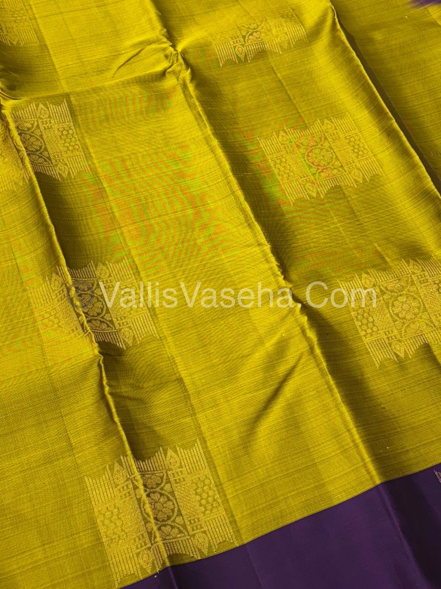Half Mix - Pure Soft Silk Saree - VVPSS043