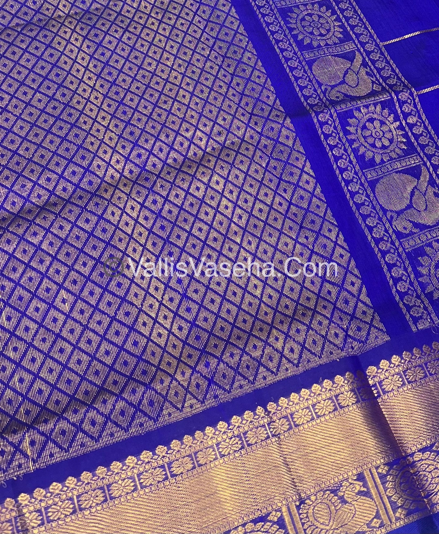 Pure Silk Cotton Saree - Mayil & Chakkaram Design - Double Tone  pink with Blue - VVMC001