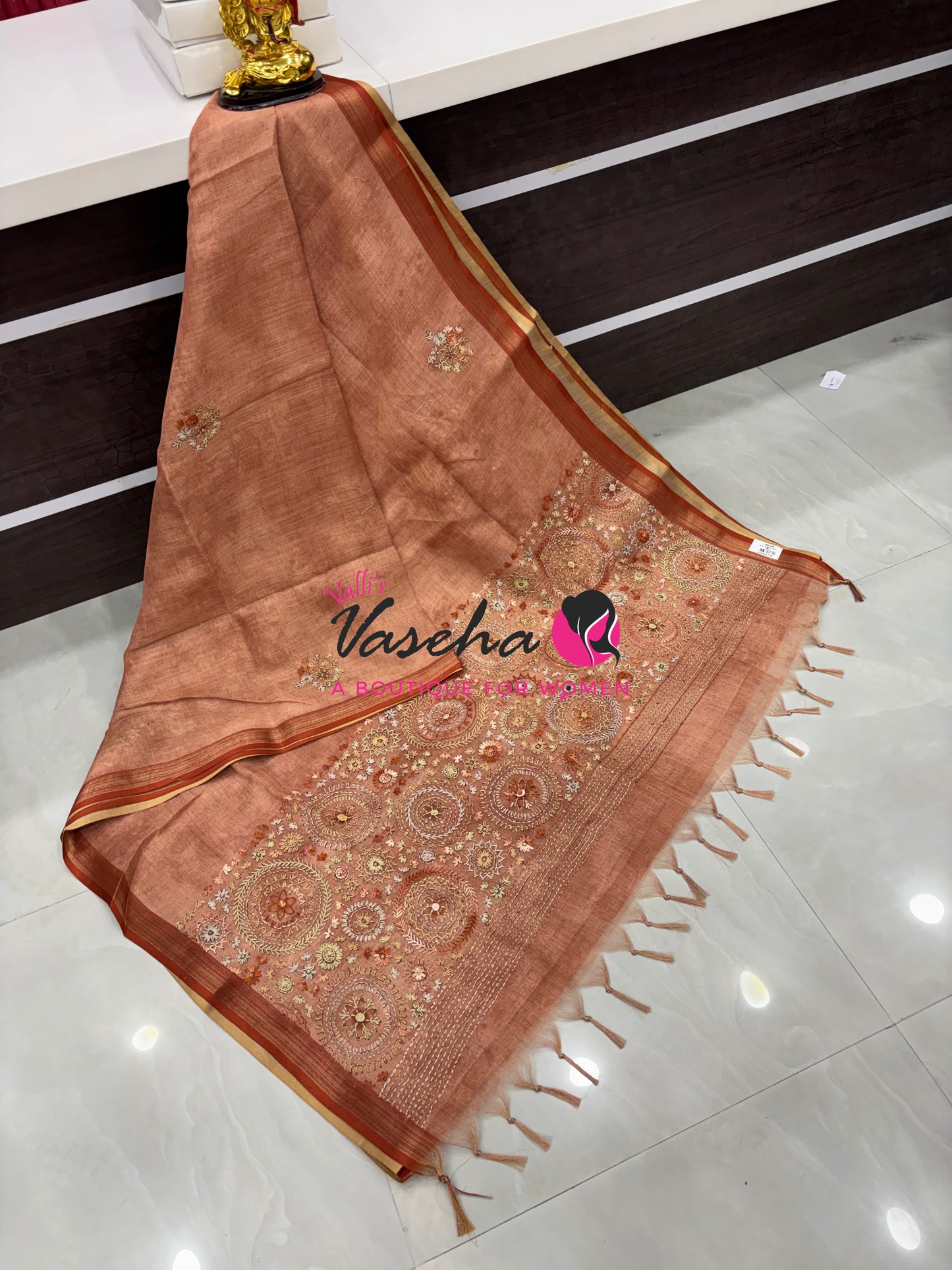 French Knot - Tissue Saree  - VVLFN019