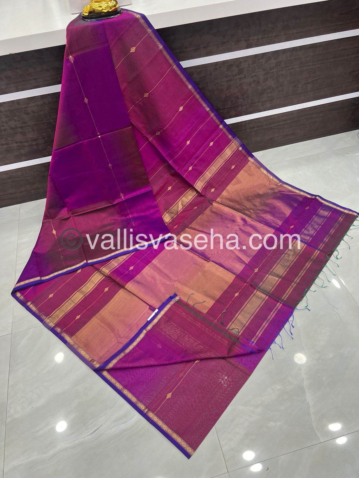 Pure Maheshwari Silk Cotton Saree - Triple tone Purplish Merunish Pink Color - VVMSC001