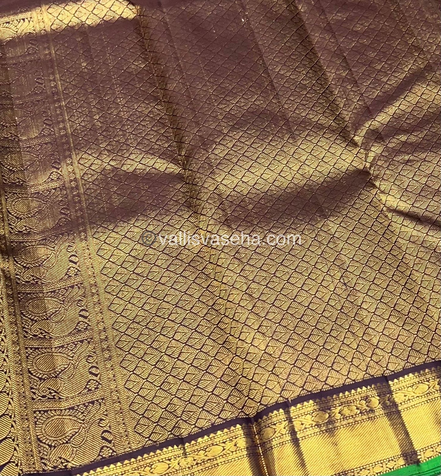 Pure Kanchipuram Silk Saree - Green & Wine/Green Combo - VVPS014