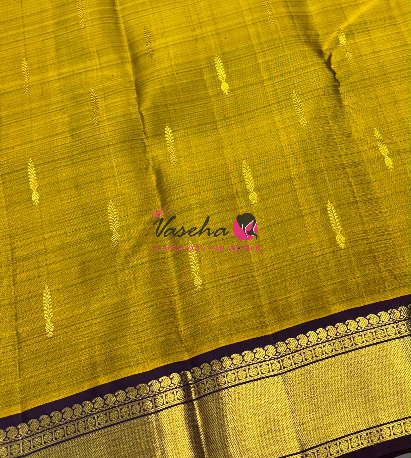 Pure Kanchipuram Silk Saree - Vendhaya Green & Wine Shade  - VVPS057