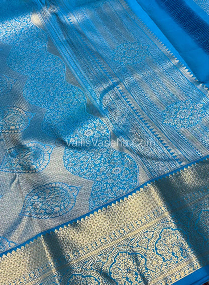 Semi Bridal Kanchipuram Silk - Green With Blue Shade  - VVSBK001