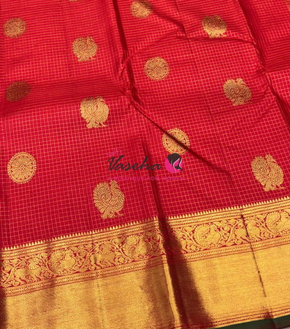 Pure Kanchipuram Silk Saree - Red Shade - VVPS040