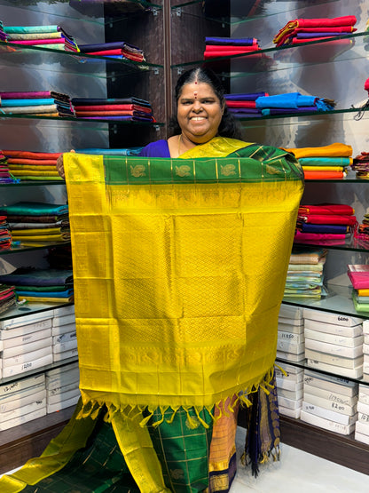 Pure Silk Cotton Saree - Mayil & Chakkaram Design - Dark Green with Lemon Green - VVMC001